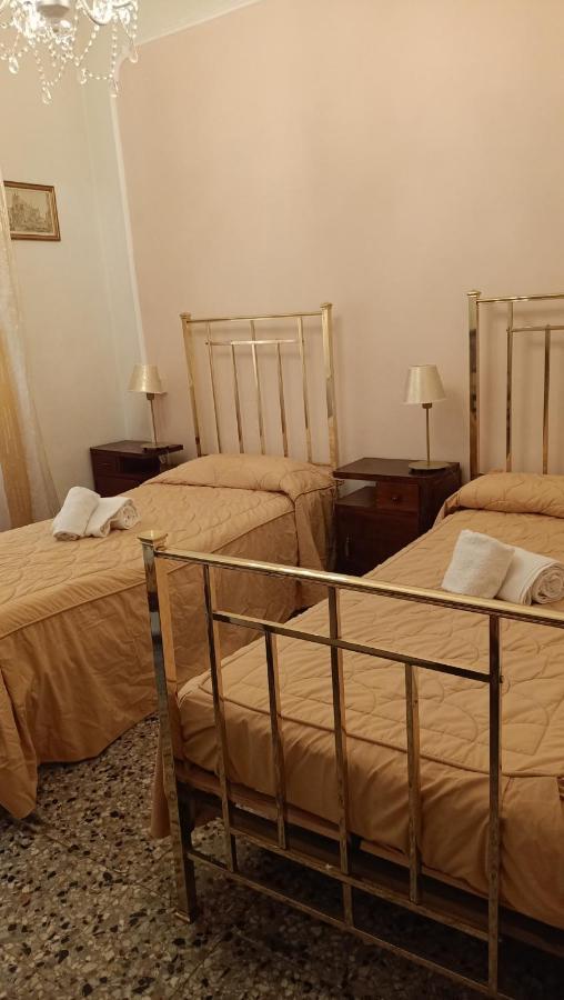 לינה וארוחת בוקר פיזה Relais Corso Storico מראה חיצוני תמונה